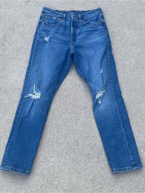 Levi's 501 Button Fly Women’s 27”x 28”Skinny Distressed Jeans